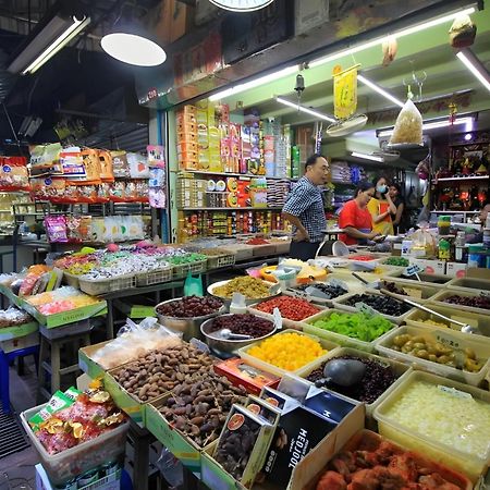 Hidden Dragon X Yaowarat Road Lägenhet Bangkok Exteriör bild